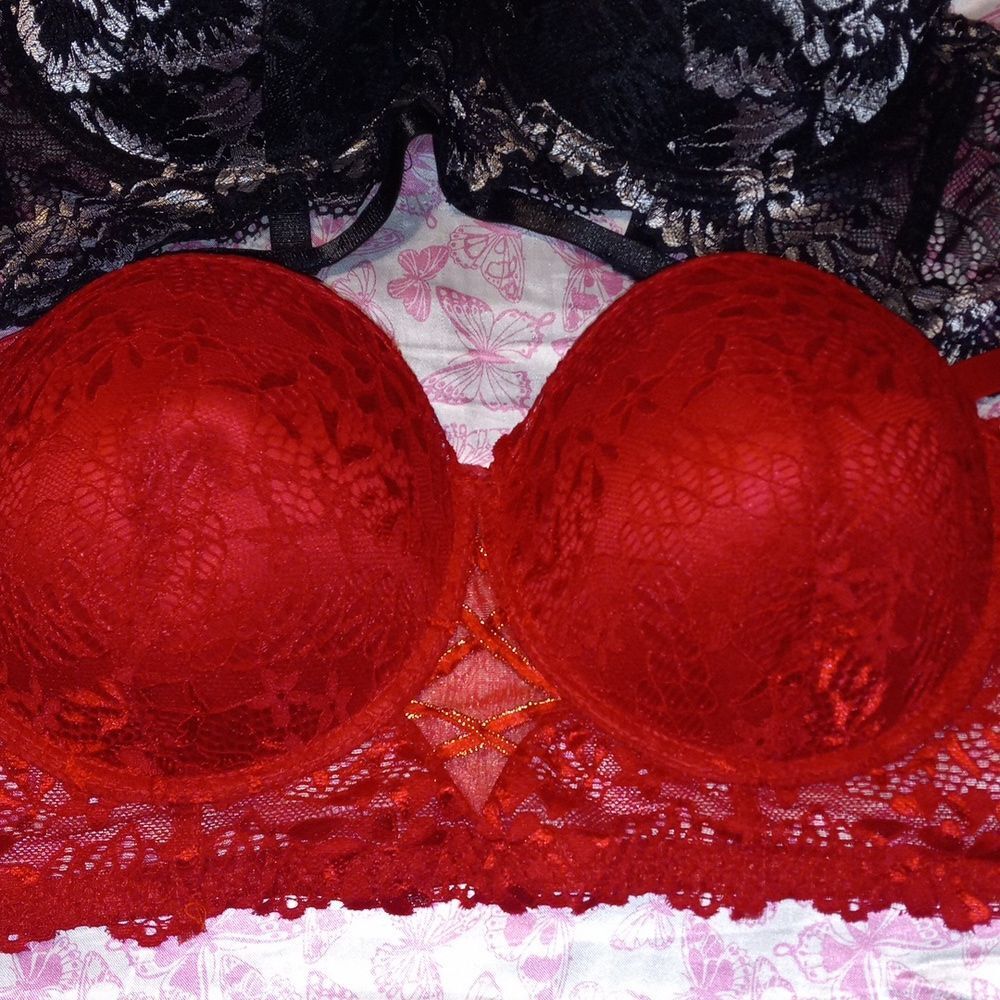 Bra Bundle - Picture 2 of 9